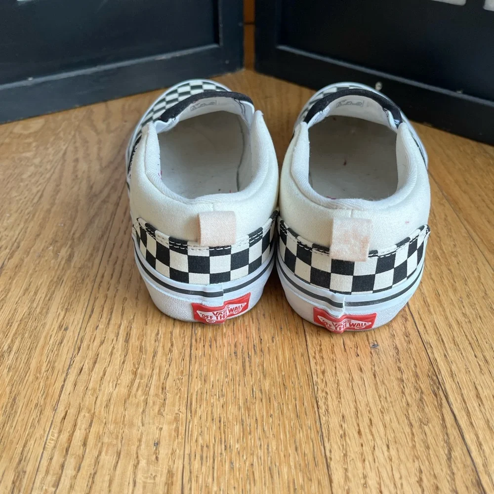 Unisex Vans Classic Slip-On Checkerboard Shoe - Picture 5 of 7